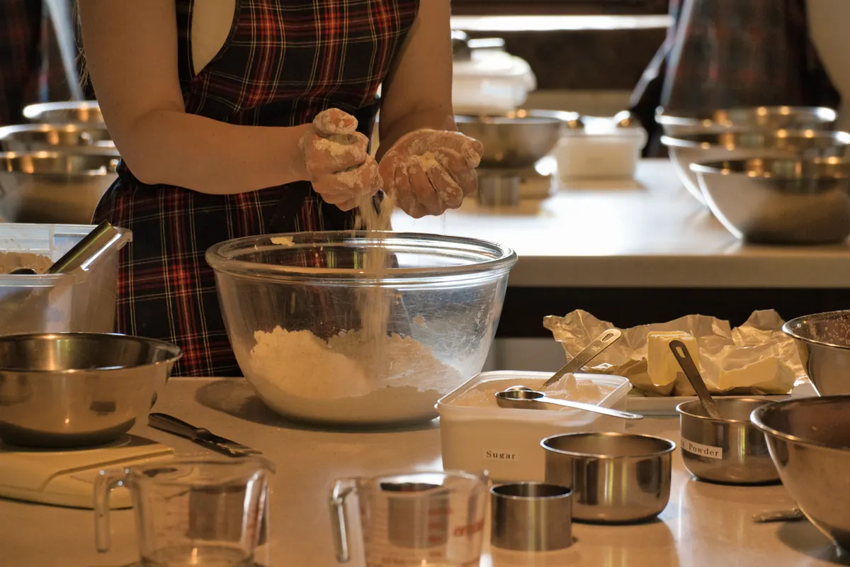 Almond Flour vs. Whole Wheat Flour: Which Is Better for Your Recipe?